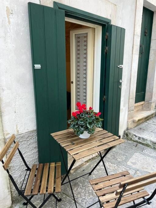 Residenza Le Tre Volte - Colazione Inclusa Con Ticketbar Martina Franca Bagian luar foto